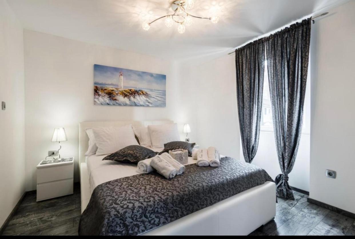 Apartment Cvita Спліт Екстер'єр фото