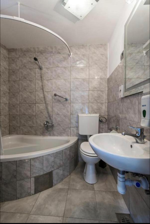 Apartment Cvita Спліт Екстер'єр фото