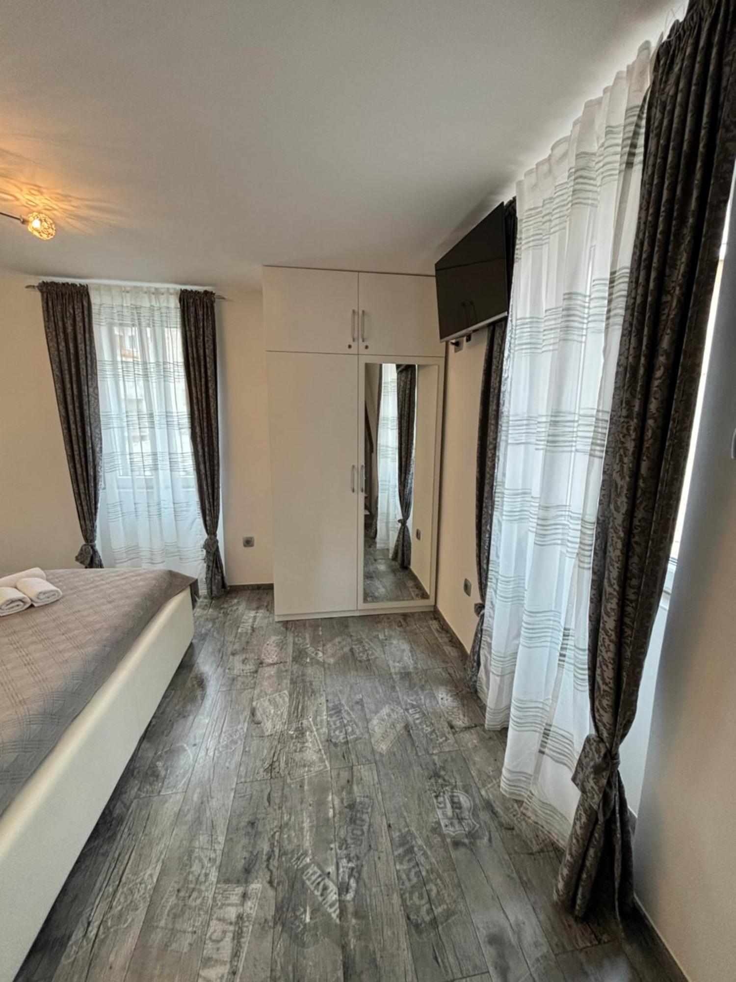 Apartment Cvita Спліт Екстер'єр фото